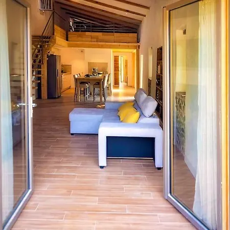 Holiday home Demeure De Charme Suarella Domaine De Marquiliani *